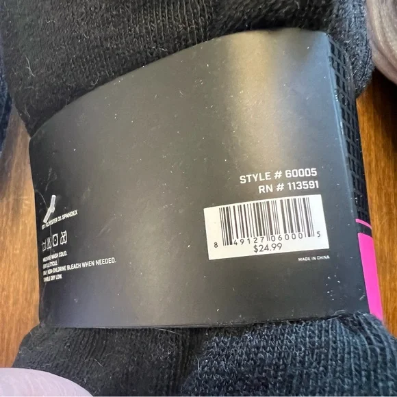 Women's Athletic Socks - Black, White, Gray - Picture 6 of 7